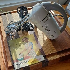 Vtg Hamilton Beach Mixette Hand Mixer